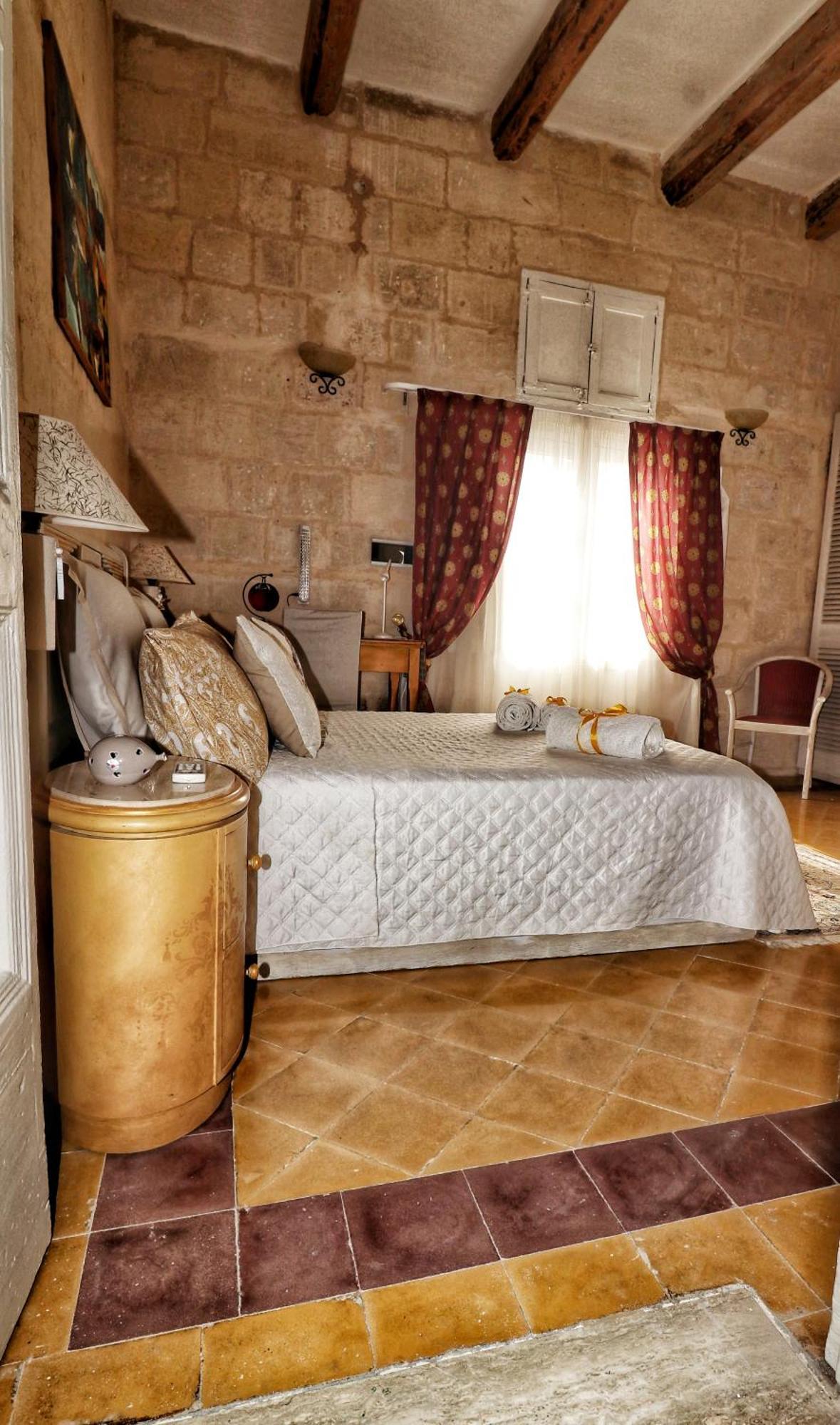 The Knight - Heritage & Art Home At Birgu Square Eksteriør billede