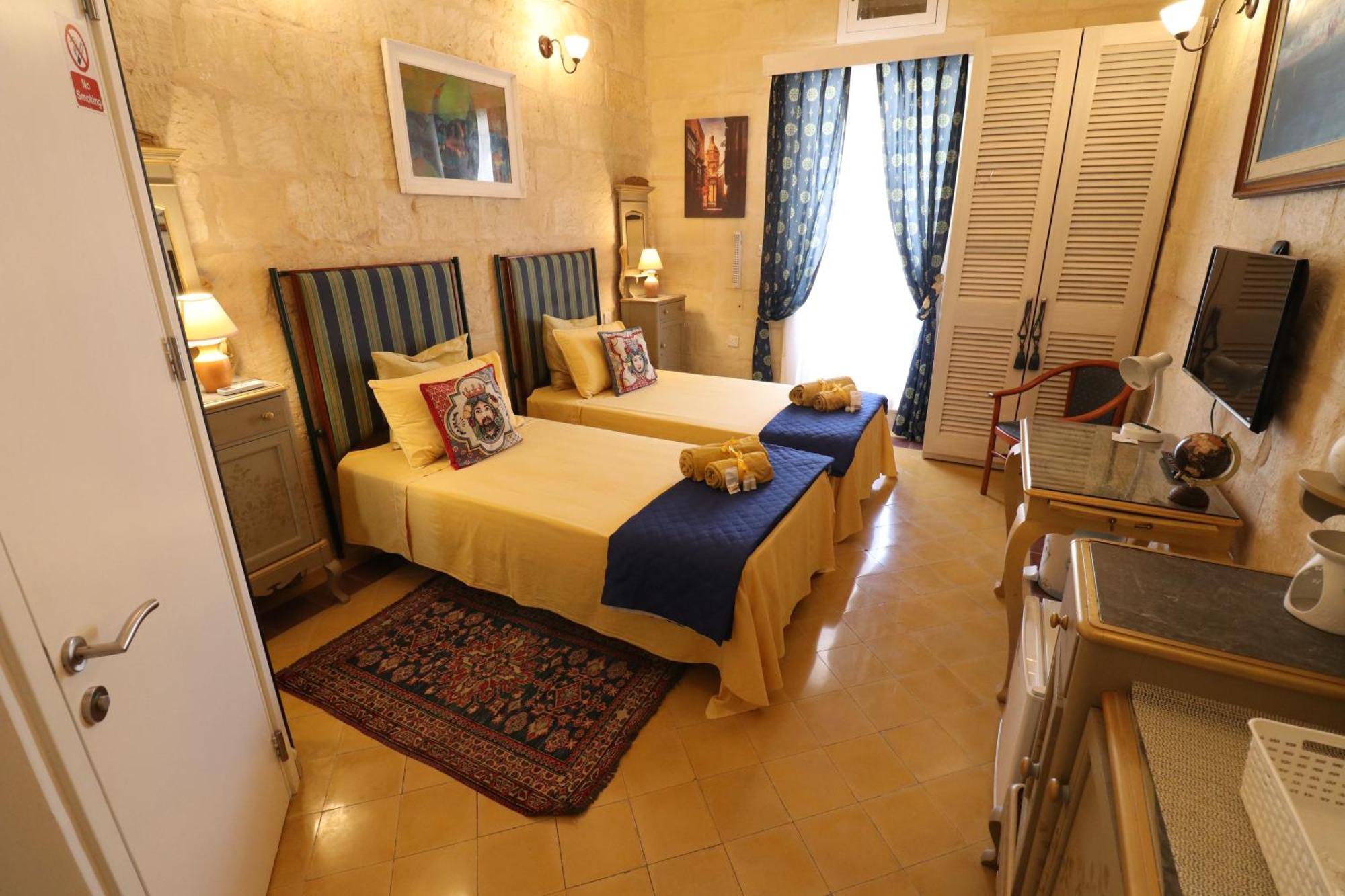 The Knight - Heritage & Art Home At Birgu Square Eksteriør billede