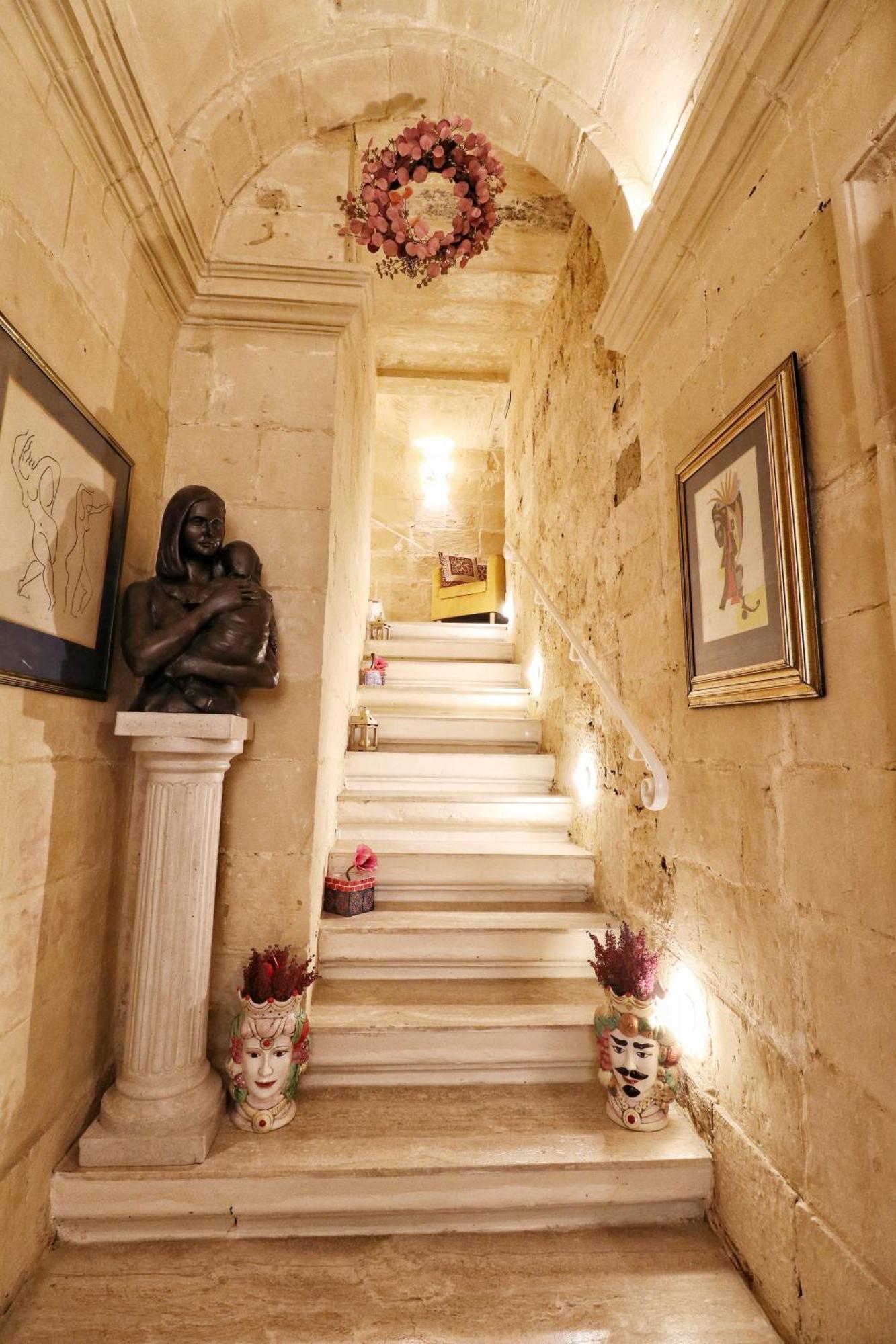 The Knight - Heritage & Art Home At Birgu Square Eksteriør billede