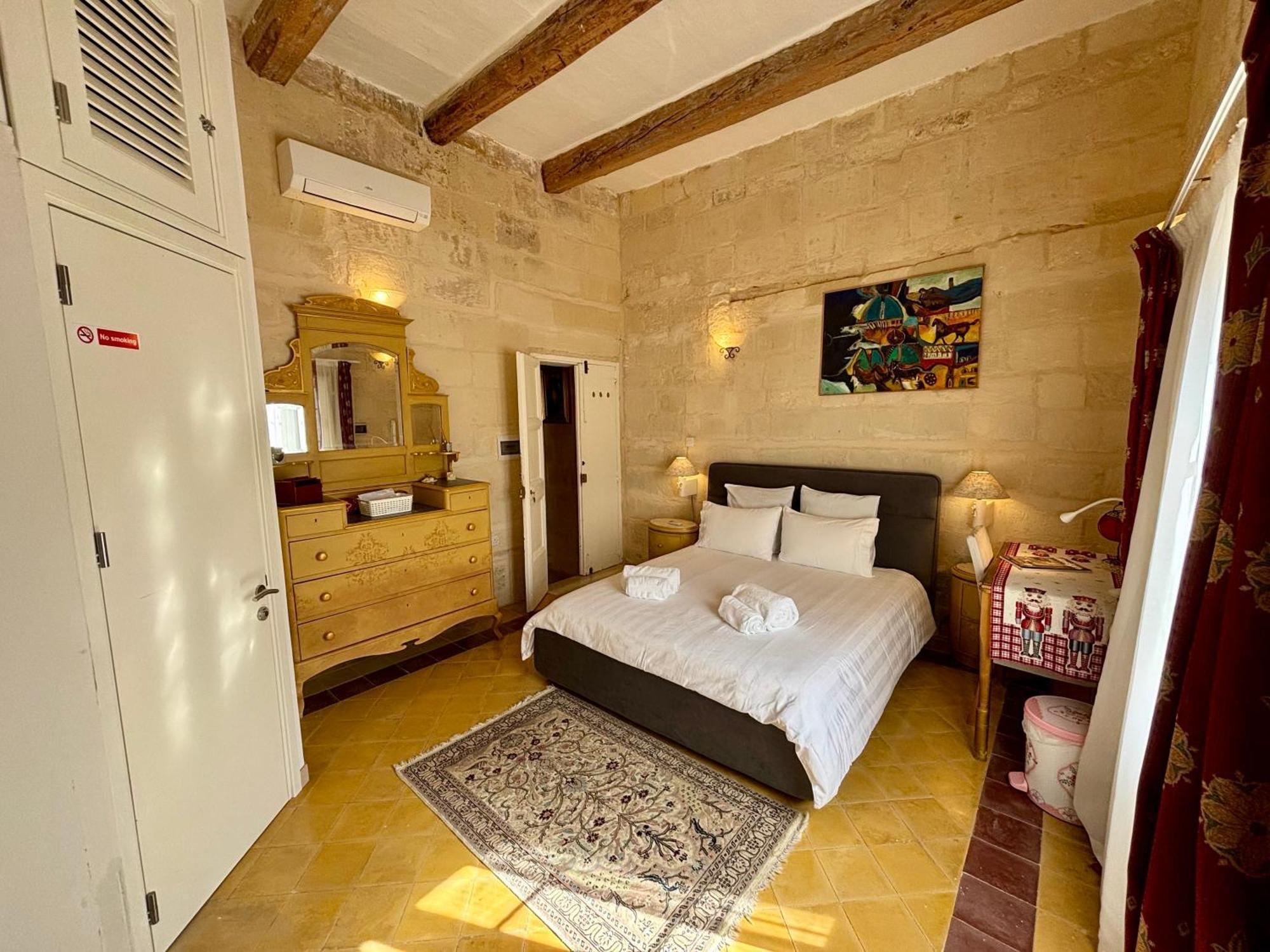 The Knight - Heritage & Art Home At Birgu Square Eksteriør billede